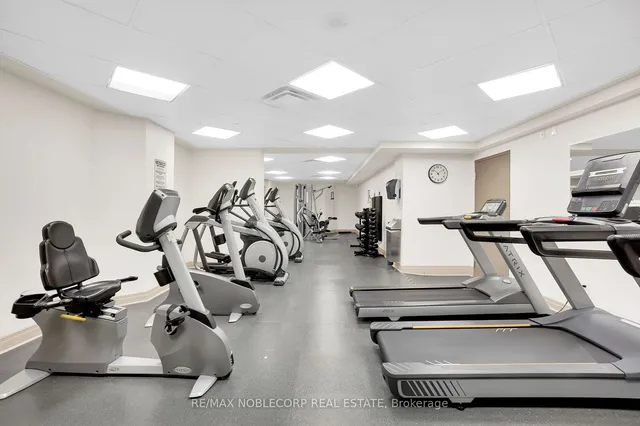 Additional image 21 of 61 Heintzman St Unit 914