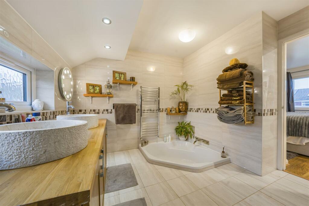 Additional image 9 of Maplefield Park Street, St. Albans