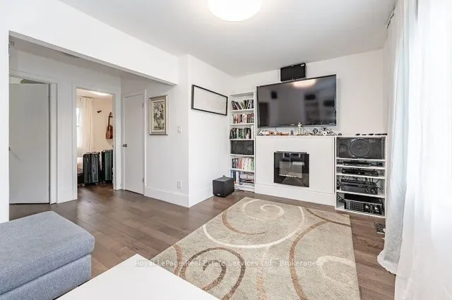 Additional image 13 of 925 King St