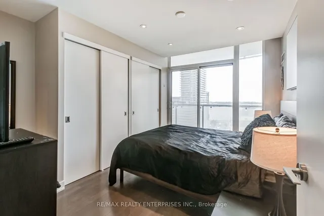 Additional image 23 of 1 Market St Unit 1413