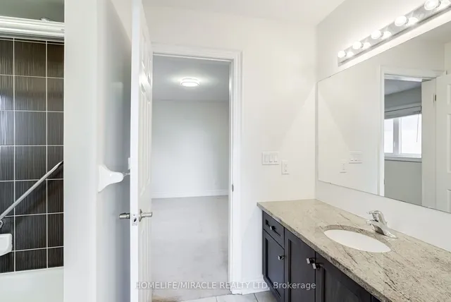 Additional image 35 of 4 Lavallee Cres