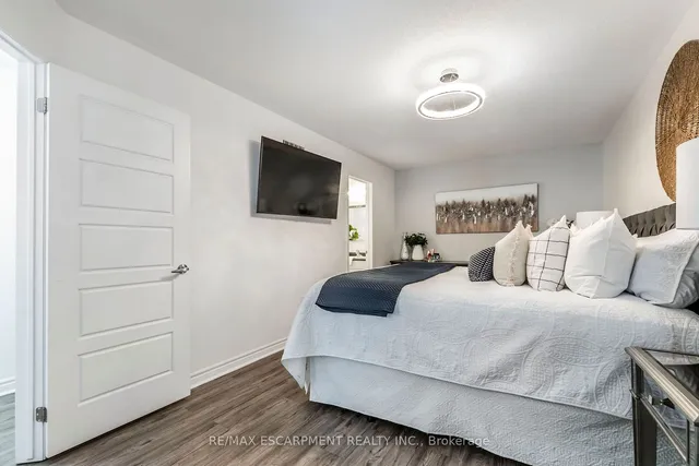 Additional image 16 of 1139 Duignan Cres