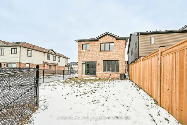 Additional image 39 of 20 Queen Mary Blvd