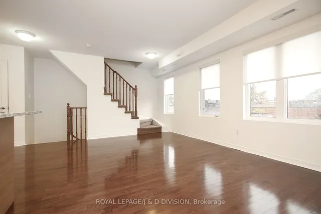 Additional image 4 of 11 Ruttan St Unit 229