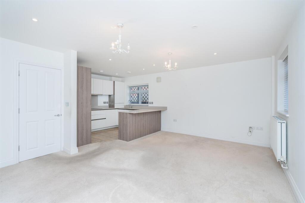 Additional image 5 of Arden Grove, Harpenden