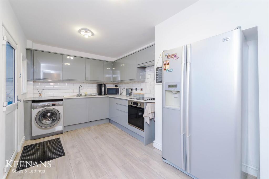 Additional image 35 of Whalley Road, Read