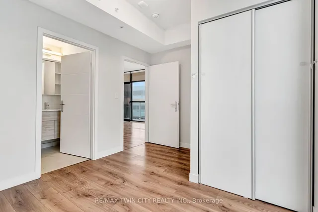 Additional image 24 of 60 Frederick St Unit 1214