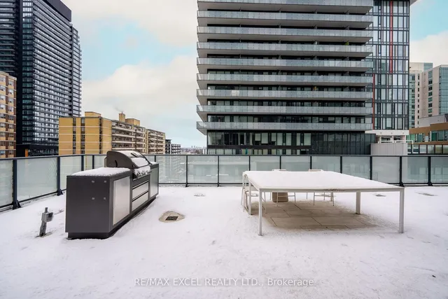 Additional image 36 of 161 Roehampton Ave Unit 1913