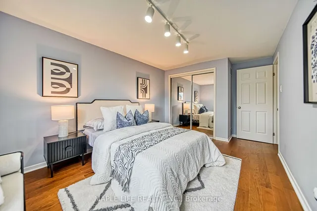 Additional image 31 of 83 Flaming Rose Way