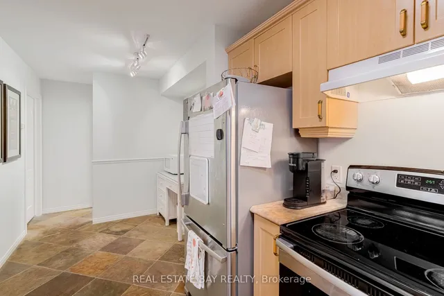 Additional image 18 of 1085 Harrogate Dr Unit 7