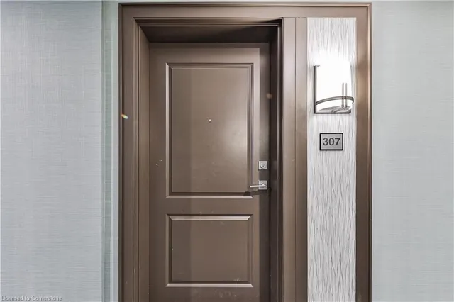 Additional image 6 of 470 Dundas St Unit 307