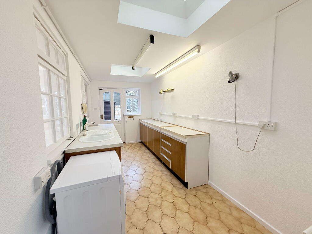 Additional image 10 of Beconsfield Close, Dorridge