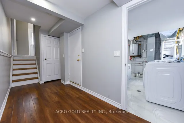 Additional image 27 of 19 Hoskins Sq