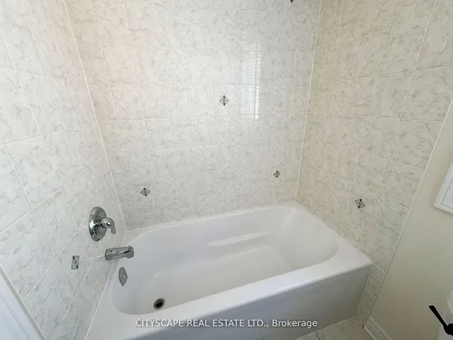 Additional image 34 of 7 Attraction Dr