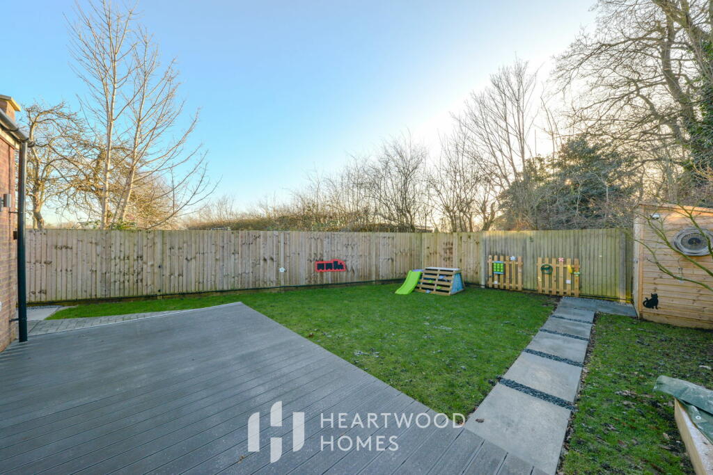 Additional image 19 of Summerfield Close, London Colney, St Albans AL2 1PT