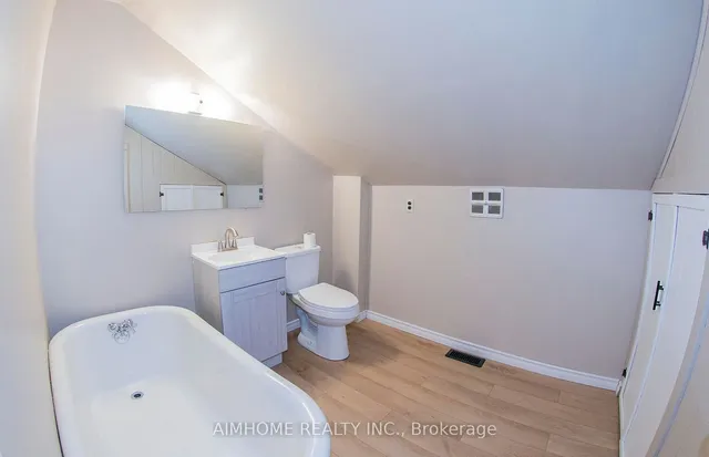 Additional image 15 of 160 Ivon Ave