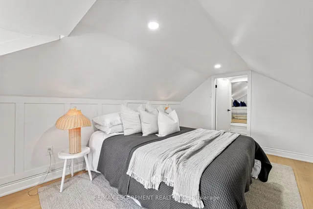 Additional image 23 of 20 Walter Ave