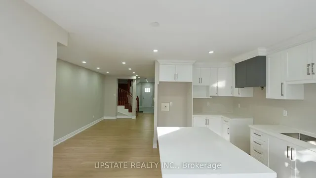 Additional image 8 of 127 Ravenscliffe Crt