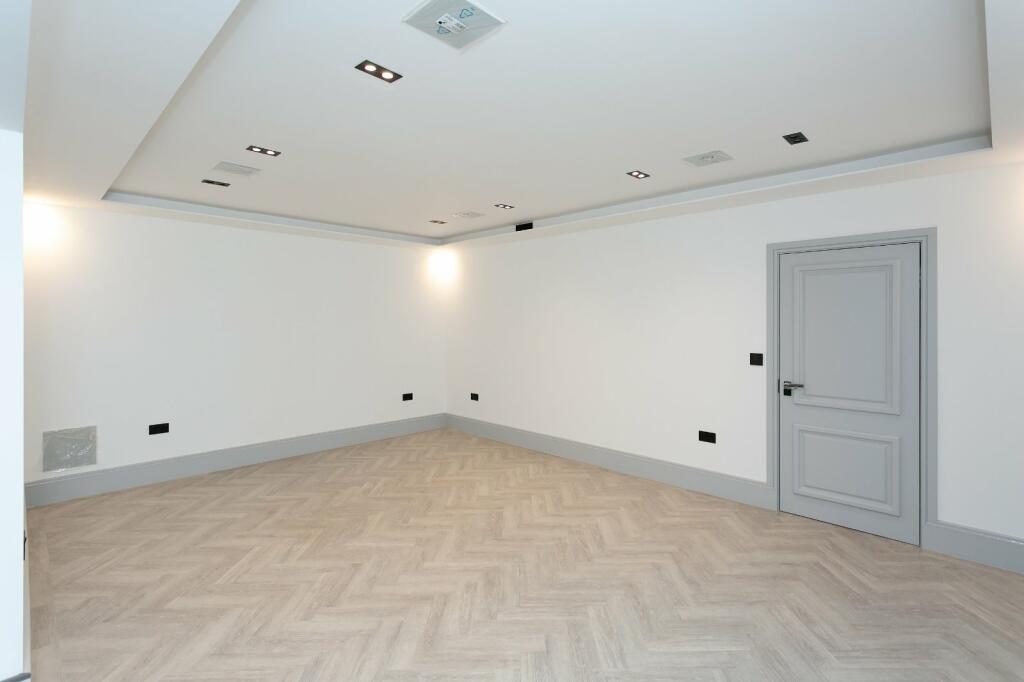 Additional image 17 of Mistletoe Mews, St. Albans, Hertfordshire, AL3