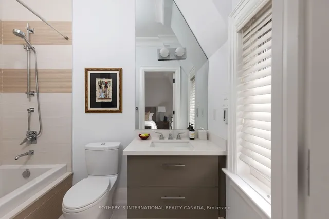 Additional image 24 of 496 Fairlawn Ave