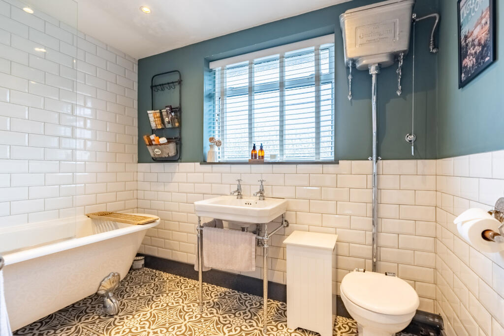 Additional image 16 of Park Lane, Colney Heath, St. Albans, Hertfordshire, AL4