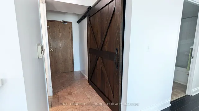 Additional image 6 of 1 Lee Centre Dr Unit PH108