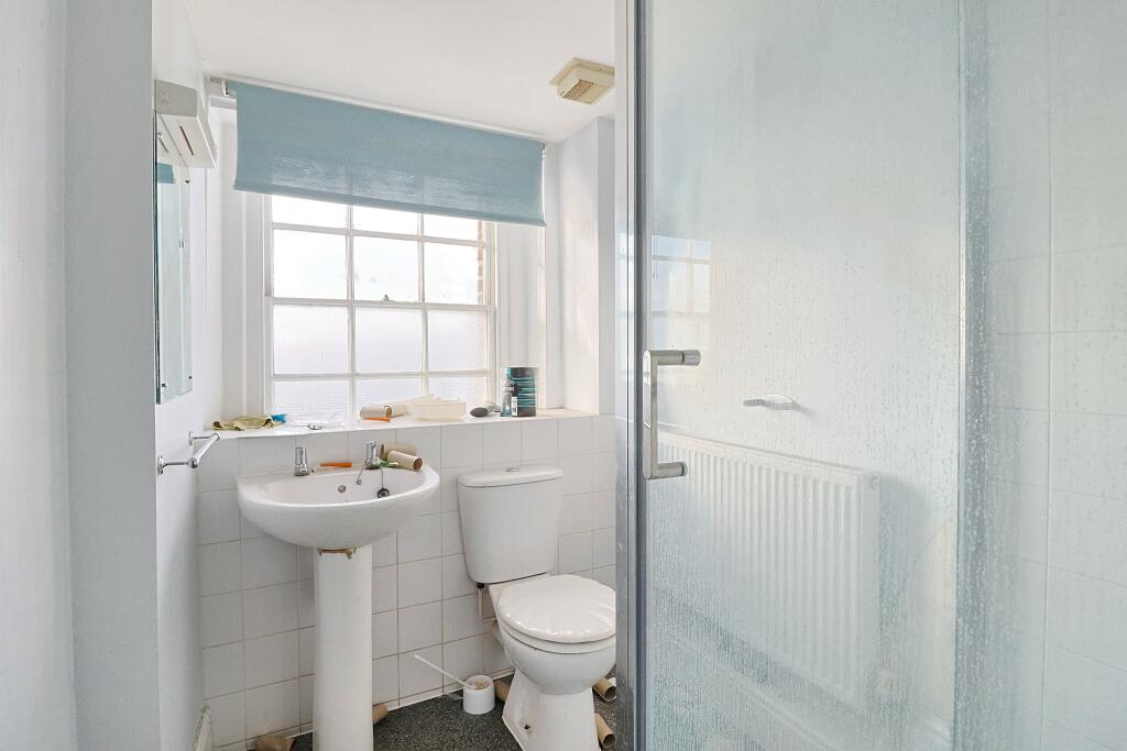 Additional image 4 of 14 The Halve, Trowbridge, Wiltshire BA14 8SD