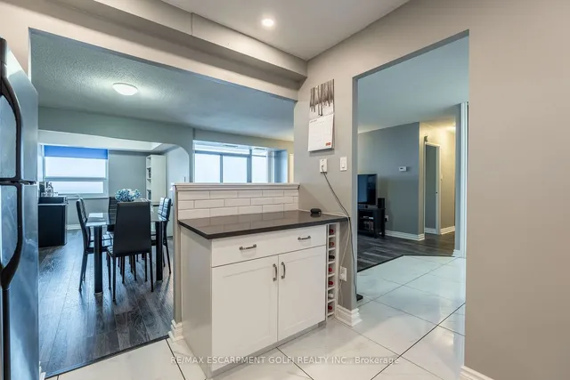 Additional image 14 of 500 Green Rd Unit 1415