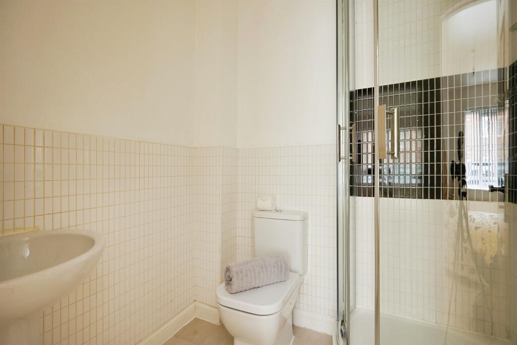 Additional image 10 of Percivale Road, Yeovil