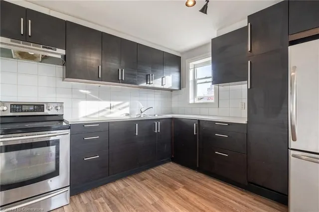 Additional image 14 of 1221-1223 Main St