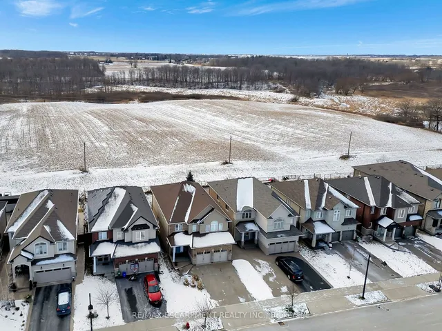 Additional image 39 of 158 Greti Dr