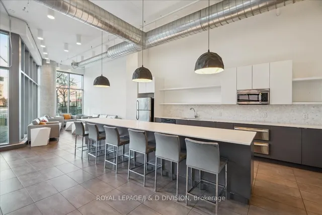 Additional image 22 of 150 East Liberty St Unit 2816