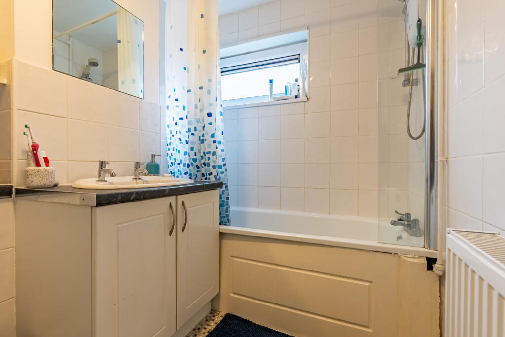 Additional image 9 of Clarendon Road, Harpenden, Hertfordshire, AL5