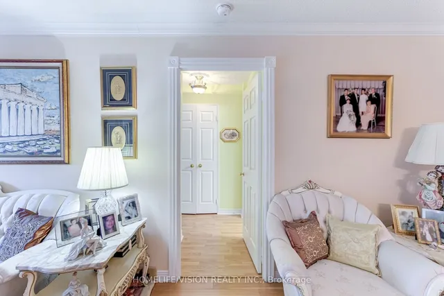 Additional image 15 of 10 Guildwood Pkwy Unit 418