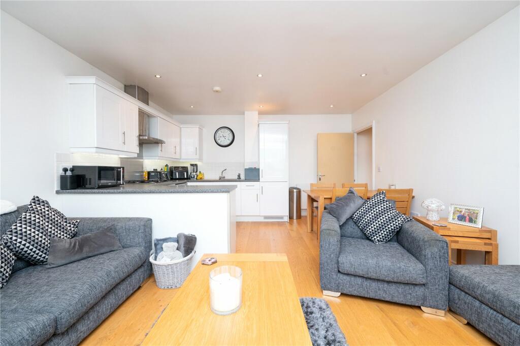 Additional image 9 of Russet Drive, St. Albans, Hertfordshire