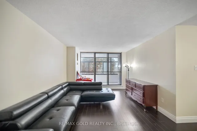 Additional image 5 of 15 Kensington Rd Unit 307