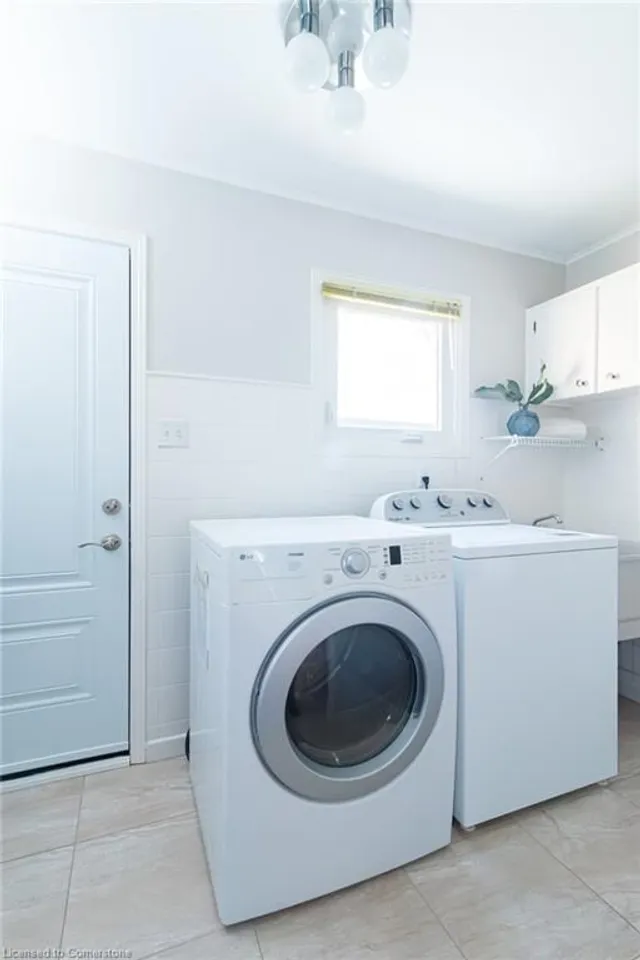 Additional image 18 of 12 Larkspur Cres