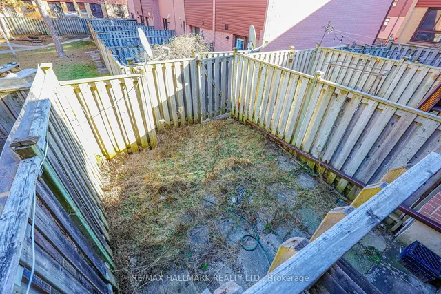 Additional image 19 of 275 Broadview Ave Unit 67