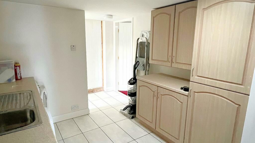 Additional image 20 of Farncote Drive, Four Oaks, Sutton Coldfield