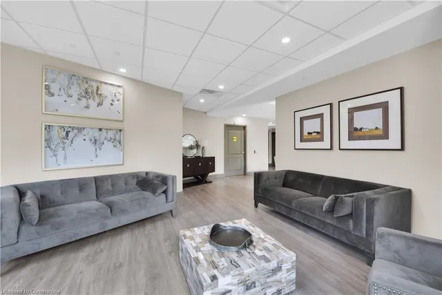 Additional image 29 of 125 Shoreview Pl Unit 329