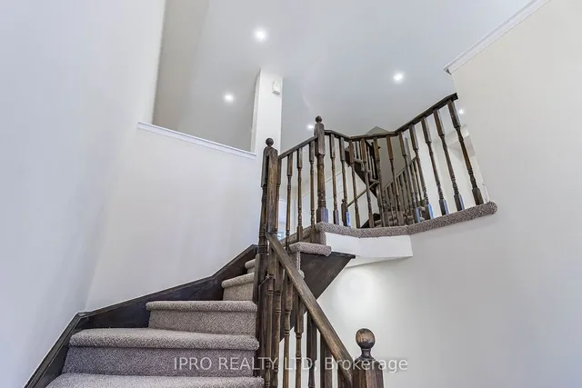 Additional image 5 of 43 Axelrod Ave