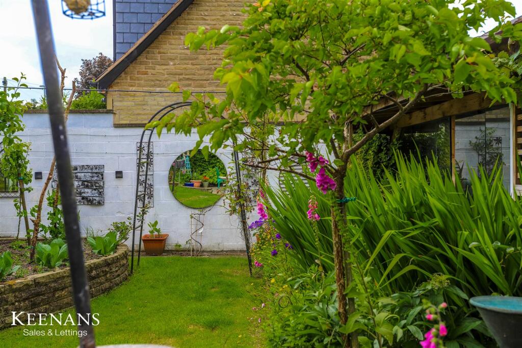 Additional image 67 of Park Crescent, Accrington