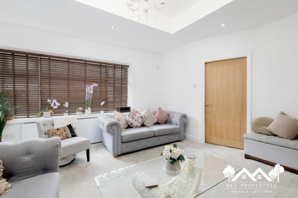 Additional image 48 of Blackburn Road, Darwen, BB3