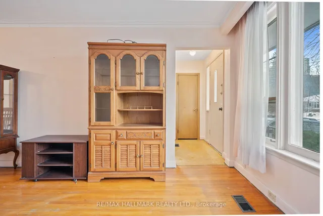 Additional image 5 of 34 Linelle St