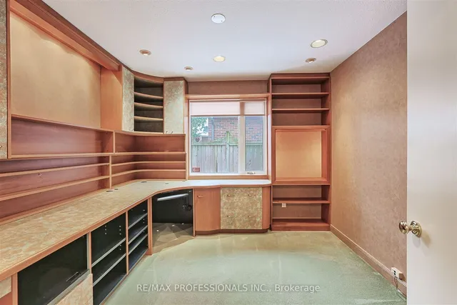 Additional image 13 of 1801 Stonepath Cres