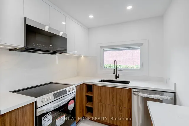 Additional image 6 of 714 Palmerston Ave