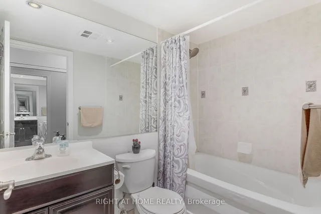 Additional image 10 of 250 Wellington St Unit 1537