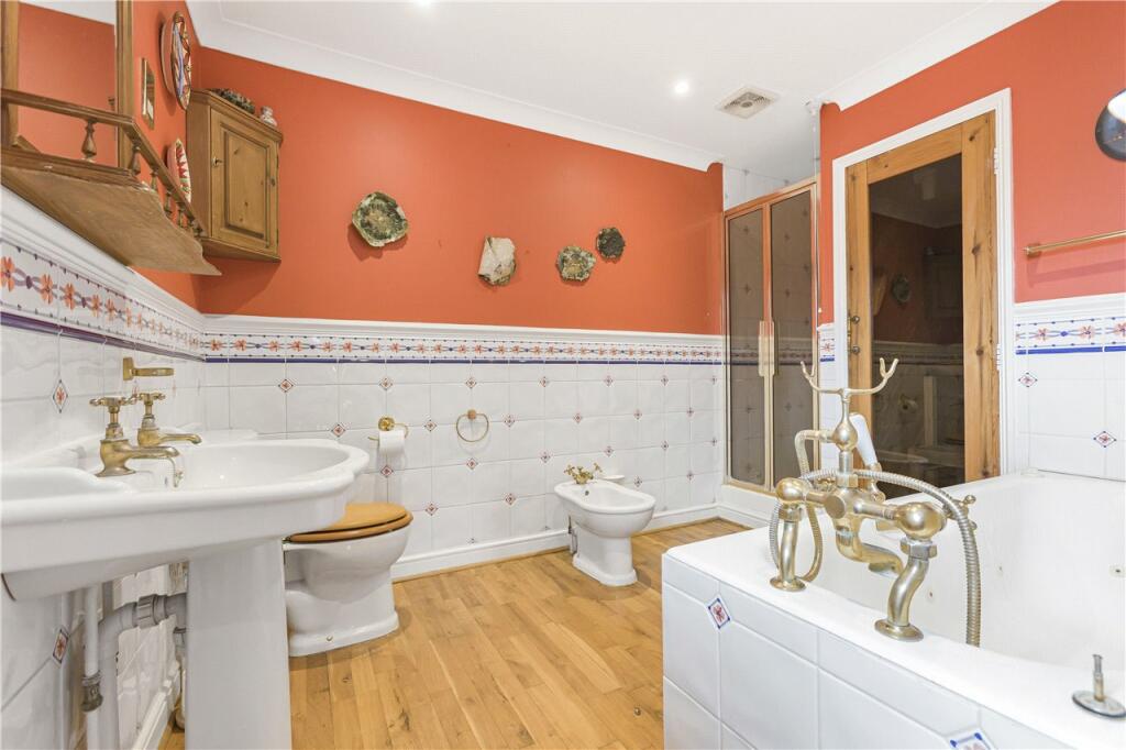 Additional image 23 of Pottersheath Road, Welwyn, Hertfordshire, AL6