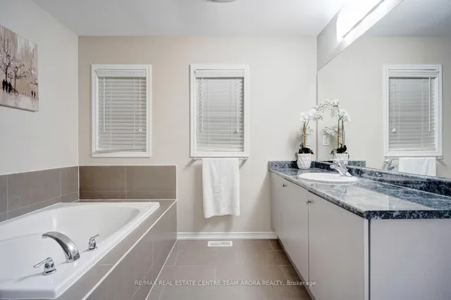 Additional image 18 of 74 Abercrombie Cres