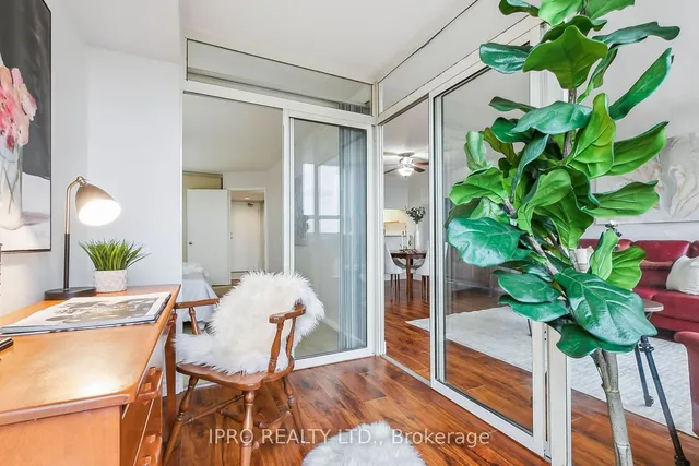 Additional image 13 of 2466 Eglinton Ave Unit 707